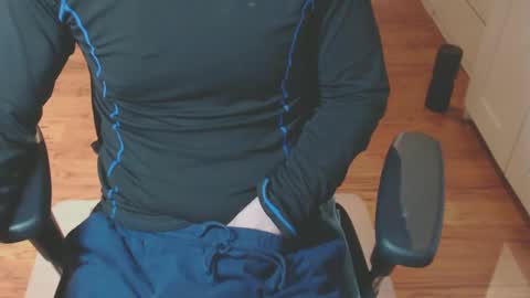 Snapshot of snooze85 chatting on February 12, 2025, 4:33 am Cbt-Slave online show from February 12, 2025, 4:33 am