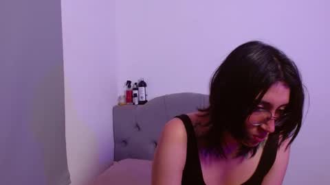 IG     OF red moonn online show from February 18, 2025, 5:53 pm