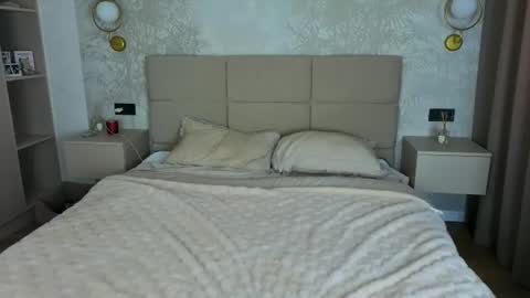 snow_whiteeex online show from July 1, 2026, 4:58 am