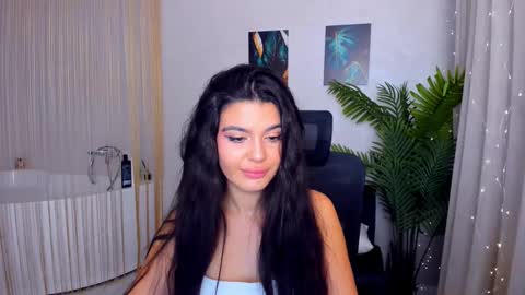 Snapshot of snowingwinter chatting on March 9, 2025, 10:30 pm snowingwinter online show from March 9, 2025, 10:30 pm