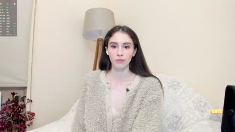 Snapshot of snowww_white chatting on January 27, 2025, 11:33 pm Ann online show from January 27, 2025, 11:33 pm