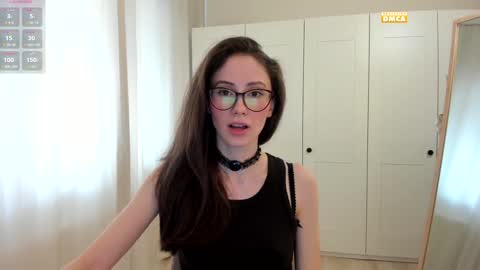 Snapshot of snowww_white chatting on October 10, 2025, 11:53 am Ann online show from October 10, 2025, 11:53 am