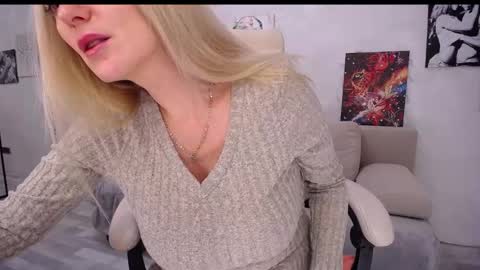 Monna online show from January 8, 2025, 6:20 pm