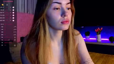 Snapshot of sofa__bloom chatting on November 27, 2025, 7:21 am Sofia online show from November 27, 2025, 7:21 am