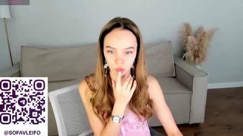 Snapshot of sofa_vleifo chatting on June 25, 2026, 1:05 am Sofa online show from June 25, 2026, 1:05 am