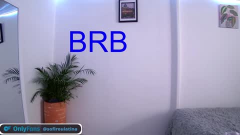 Snapshot of soffi_rousel_ chatting on December 27, 2024, 8:18 pm soffi_rousel_ online show from December 27, 2024, 8:18 pm