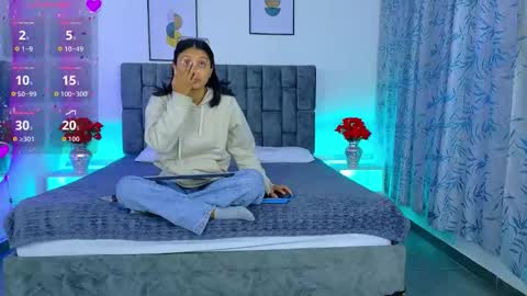 SOFFI AND CHISTOPHER online show from April 29, 2026, 12:09 pm