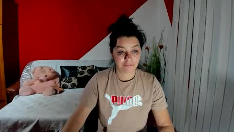 Soffy online show from September 20, 2025, 3:40 am