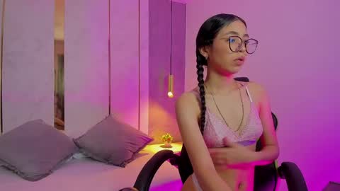 S O F I  online show from June 3, 2026, 7:19 pm