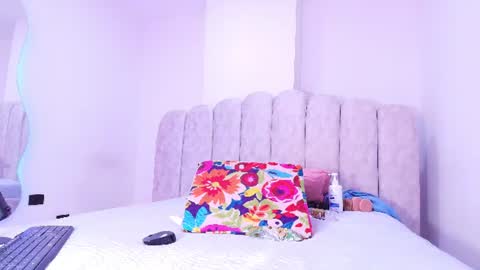 Sofia online show from July 30, 2026, 3:05 am