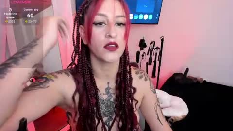 Snapshot of sofi_f_w chatting on July 7, 2026, 7:18 pm Sofi online show from July 7, 2026, 7:18 pm
