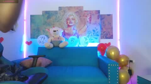 Sofi online show from February 25, 2025, 6:42 pm