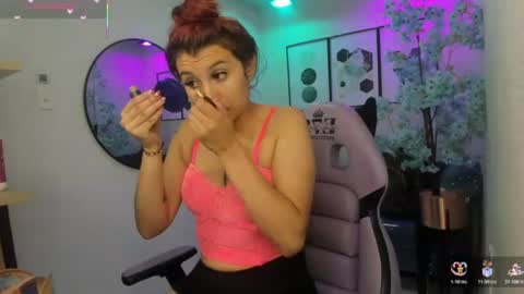 Snapshot of sofi_monroeee chatting on June 28, 2026, 11:38 am Sofia online show from June 28, 2026, 11:38 am