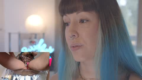 Sofi Mora online show from January 29, 2025, 3:15 pm