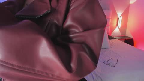 sofi_sp online show from March 4, 2026, 11:38 am