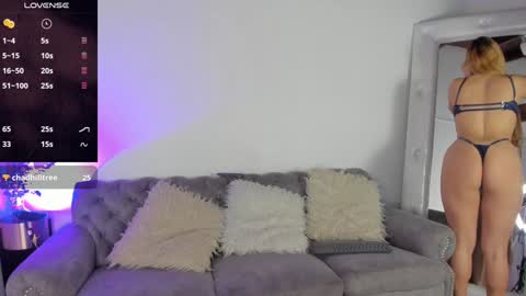 Sofia Vasquez online show from December 13, 2024, 11:06 pm