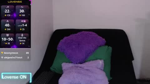 Snapshot of sofia__whitee chatting on September 20, 2025, 6:58 am sofia whitee online show from September 20, 2025, 6:58 am