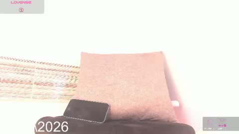 Snapshot of sofia_burbano chatting on July 14, 2026, 4:17 am Sofia Burbano online show from July 14, 2026, 4:17 am