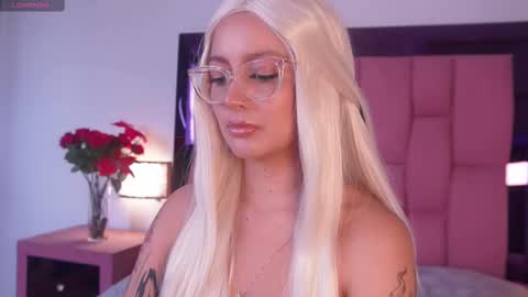 Snapshot of sofia_dream7 chatting on February 17, 2025, 7:10 pm Sofi online show from February 17, 2025, 7:10 pm