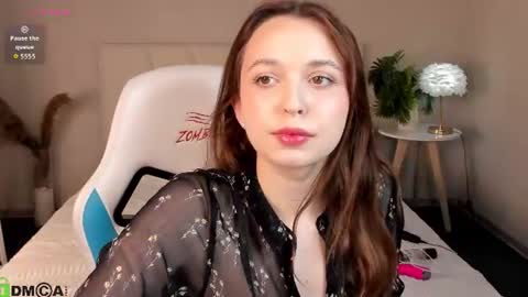 Sofia Gaze online show from June 21, 2026, 2:36 am