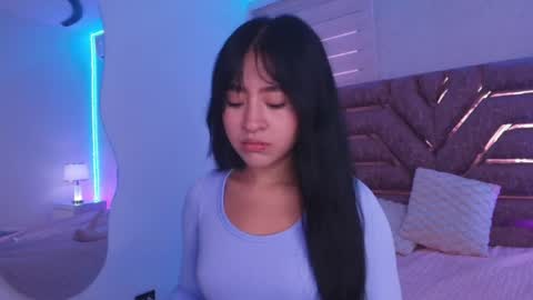 sofia gomes online show from April 28, 2026, 11:59 am