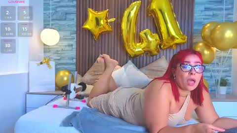 sofia_gutierrez_x online show from June 9, 2026, 7:36 pm