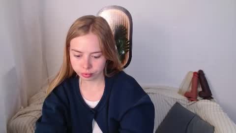 Snapshot of sofia_here chatting on June 10, 2026, 11:57 pm Sofia here online show from June 10, 2026, 11:57 pm