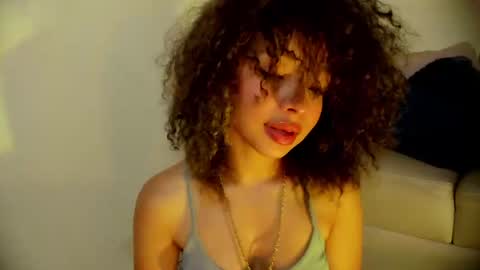 S O F I A  online show from May 28, 2026, 12:08 am