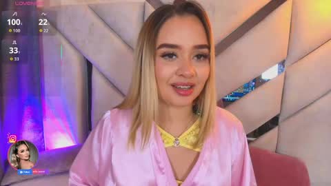 Snapshot of sofia_pamela_ chatting on May 8, 2026, 4:56 pm online show from May 8, 2026, 4:56 pm