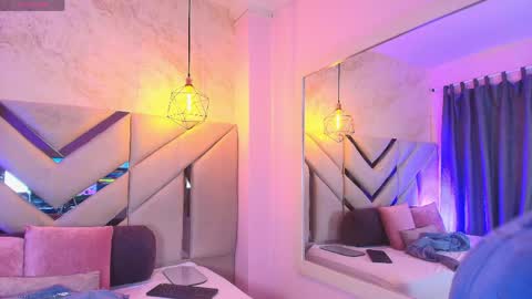 Snapshot of sofia_pamela_ chatting on May 26, 2026, 7:10 pm online show from May 26, 2026, 7:10 pm