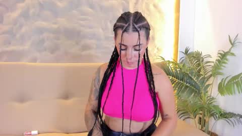 SOFIA online show from November 25, 2025, 5:46 pm