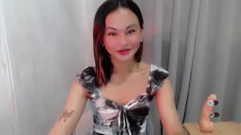sofia_sweetheart18 online show from December 2, 2025, 12:38 am
