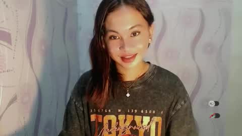 sofia_sweetheart18 online show from February 1, 2026, 5:00 pm