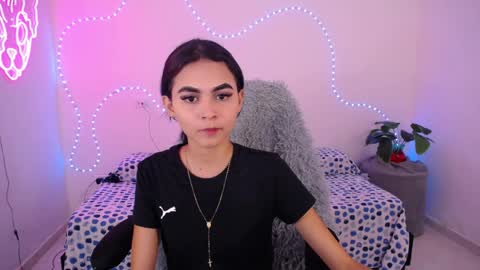 sofia_tgn online show from May 15, 2026, 6:48 pm