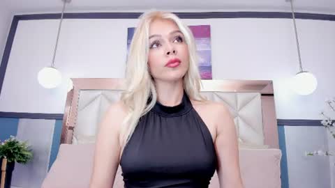 Snapshot of sofiaa_morris chatting on June 18, 2026, 7:07 pm Sofia online show from June 18, 2026, 7:07 pm