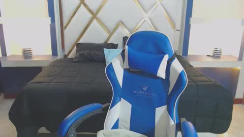 SOFIA online show from December 5, 2025, 1:31 pm