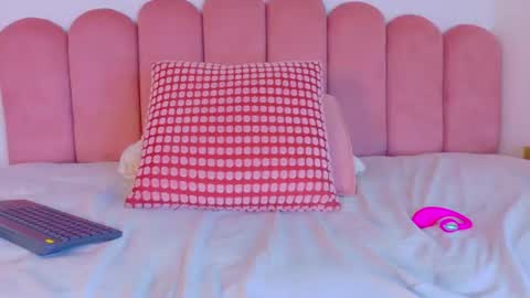 Snapshot of sofiadiamond_ chatting on June 27, 2026, 7:46 am SOFIA DIAMOND online show from June 27, 2026, 7:46 am