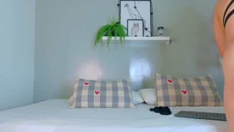 Snapshot of sofiadiamond_ chatting on July 27, 2026, 6:04 pm SOFIA DIAMOND online show from July 27, 2026, 6:04 pm