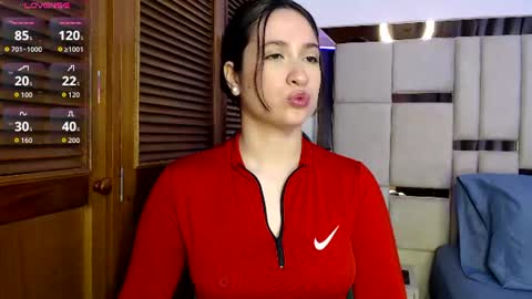 Snapshot of sofiaduque_26 chatting on June 18, 2026, 5:17 pm sofiaduque_26 online show from June 18, 2026, 5:17 pm
