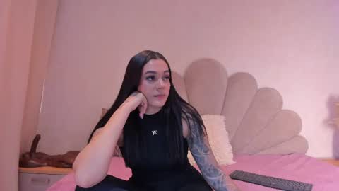 Snapshot of sofiagomez_1 chatting on June 24, 2026, 7:46 pm SOFI online show from June 24, 2026, 7:46 pm