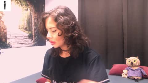 sofialiub online show from May 2, 2026, 3:33 am