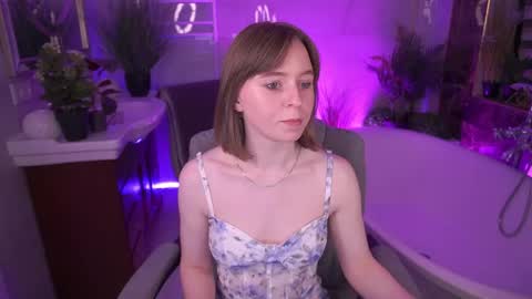 SofiaLuxuryy online show from April 19, 2026, 6:10 pm