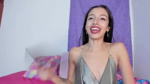 Snapshot of sofiaquiin15 chatting on January 17, 2025, 12:20 am Sofia online show from January 17, 2025, 12:20 am