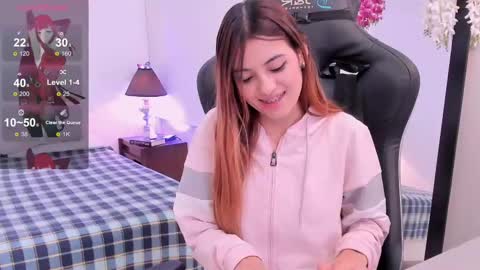 Snapshot of sofiarouge_ chatting on March 12, 2025, 4:02 pm Sofia Help me reach 5K followers online show from March 12, 2025, 4:02 pm