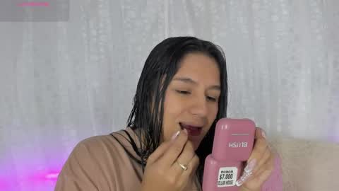 Snapshot of sofiaxmiller chatting on January 20, 2025, 8:07 pm Danna Sofia online show from January 20, 2025, 8:07 pm