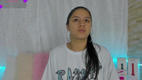 Snapshot of sofiaxmiller chatting on February 26, 2025, 1:11 am Danna Sofia online show from February 26, 2025, 1:11 am