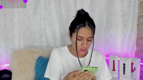 Snapshot of sofiaxmiller chatting on March 2, 2025, 10:48 pm Danna Sofia online show from March 2, 2025, 10:48 pm