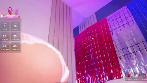 soficandy_ online show from July 7, 2026, 11:36 am
