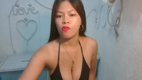 Snapshot of sofie_loorexx chatting on April 27, 2026, 5:27 am sofie_loorexx online show from April 27, 2026, 5:27 am