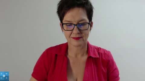 Snapshot of sofie_velvet chatting on September 23, 2025, 4:21 pm Sofie Velvet online show from September 23, 2025, 4:21 pm